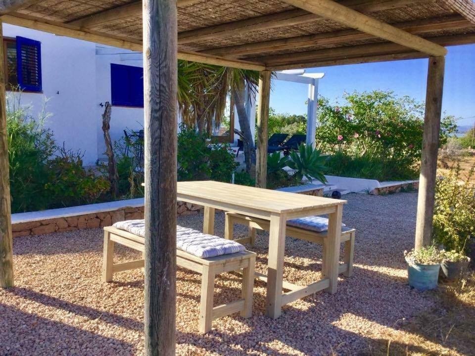 Ca N'Antonia Formentera Villa San Francisco Javier Luaran gambar